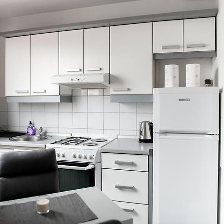 Flexible Selfcheckins 15 & 19 - Zagreb - Garage - Loggia - New - Apartments Repinc Exterior foto