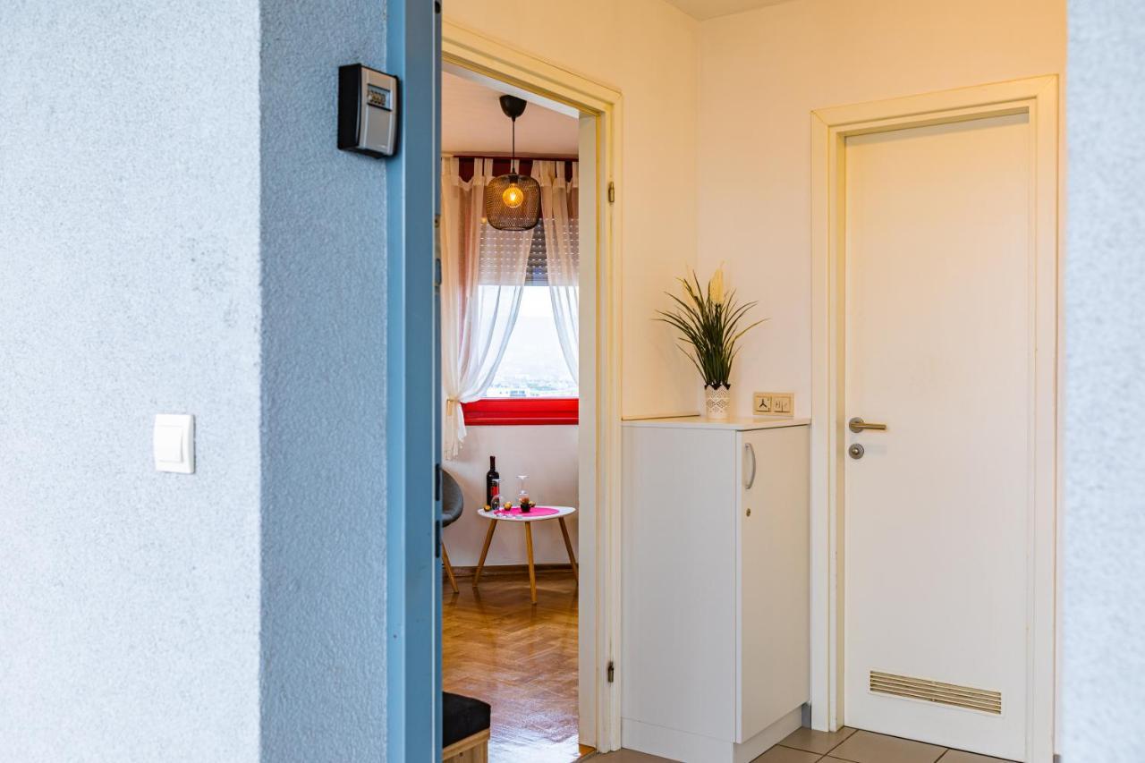 Flexible Selfcheckins 15 & 19 - Zagreb - Garage - Loggia - New - Apartments Repinc Exterior foto